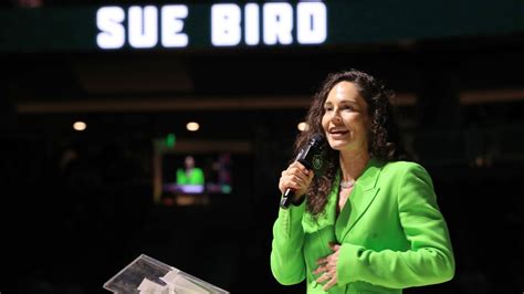 Seattle Storm retires Sue Bird’s iconic No.10 shirt after retirement | CNN