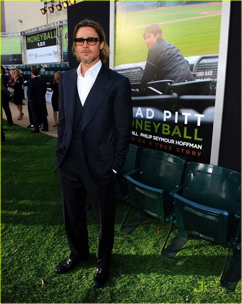 Brad Pitt Premieres 'Moneyball' in Oakland: Photo 2582126 | Brad Pitt ...