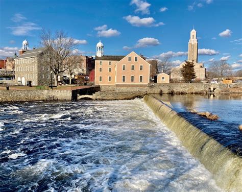 Discover the Best Free Attractions in Pawtucket Rhode Island