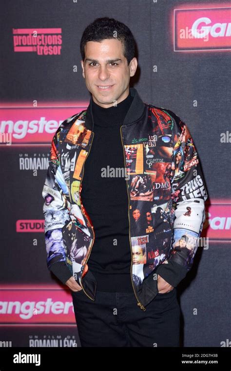 Ido Mosseri Assiste A La Premiere Du Film Gangsterdam Au Cinema Le