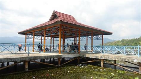 Danau Ranau Di Oku Selatan Kini Dangkal Akibat Sampah Sripoku