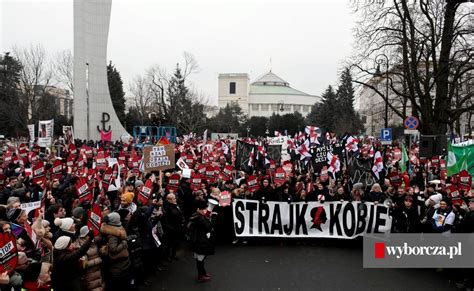 Czarny Protest Na Ulicach Polskich Miast Chcemy Wyboru A Nie Terroru