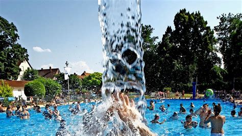 ersten Freibäder öffnen am Wochenende Das große Anschwimmen