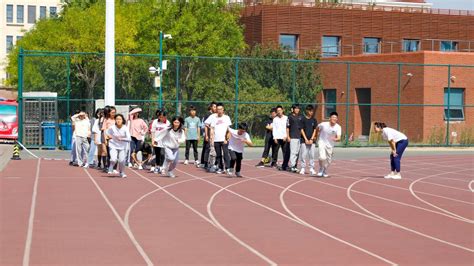 学习锻炼两不误——北洋园校区户外体育课进行时 天津大学新闻网