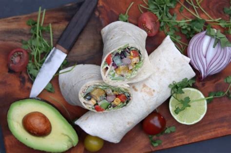 Vegetarischer Burrito Mit Mais Bohnen Avocado Paprika BBQPit De