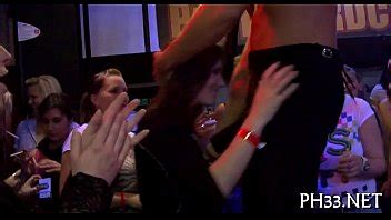 Polla enorme follando coño en miniatura XVIDEOS