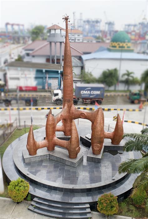 Monumen Tonggak Samudra Poros Pameran Seni Rupa Koleksi Nasional