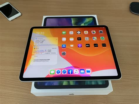 Vidéo Déballage de liPad Pro 11 de 2020 dans sa couleur argenté