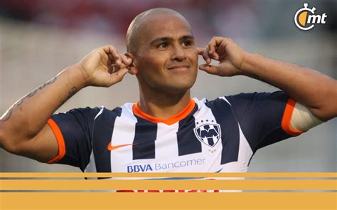 Suazo sufre fuerte lesión y Rayados lanza mensaje al Chupete Mediotiempo