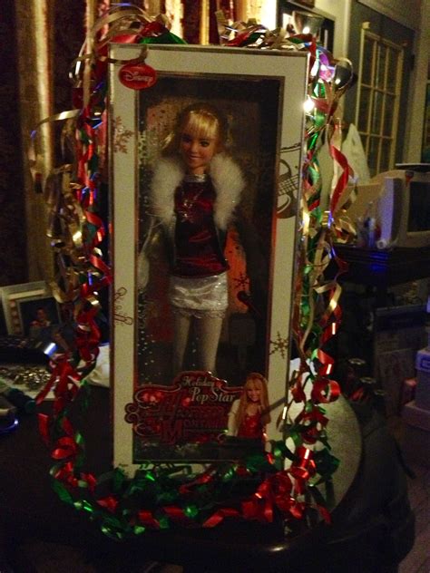 Holiday Pop Star Hannah Montana Contains 13 Pieces Year 2008 Holiday Pops Hannah Montana Pop