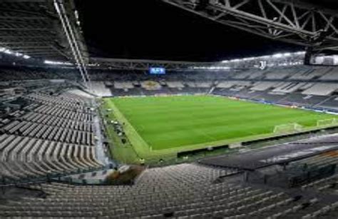 Juventus Sospesa La Squalifica Alla Curva Dopo I Cori Razzisti