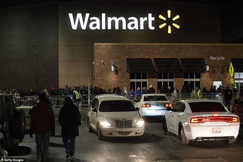 Walmart Removes Self Checkouts And Swaps Back To Traditional Lanes