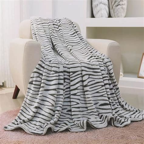 Amazon FY FIBER HOUSE Flannel Fleece Throw Microfiber Blanket With