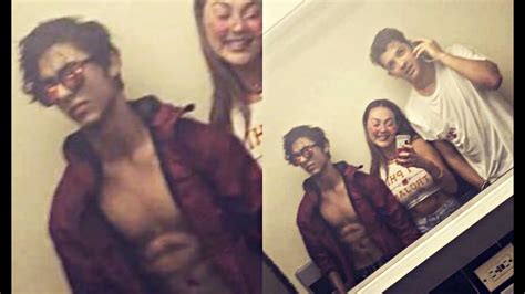 Shahrukh Khan Son Aryan Khan Flaunts His Packs Abs On Instagram Youtube