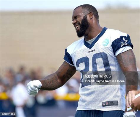 356 Darren Mcfadden Cowboys Stock Photos, High-Res Pictures, and Images - Getty Images