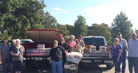 Brownwood Va Clinic Vfw And Ladies Auxiliary Donate Over 800 Pounds Of