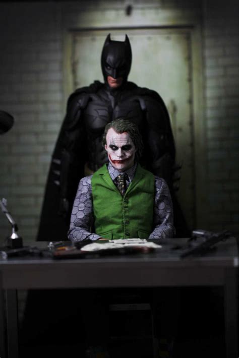 Hot Toys Dx The Joker Again Figround