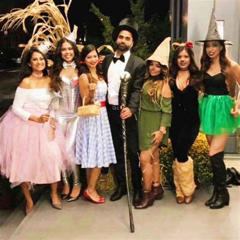 15 Awesome Group Halloween Costumes For Work