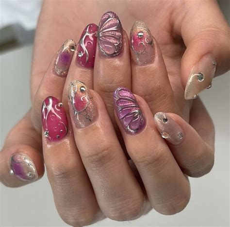 Pin Oleh Devika Barnes Di Nails Ide Cat Kuku Ide Seni Kuku Manikur