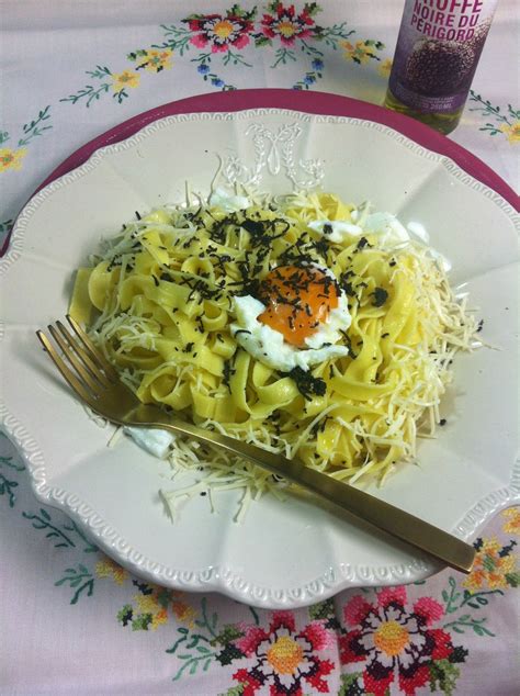 Las recetas de Martuka Tagliatelle Con Huevo Poché Y Trufa