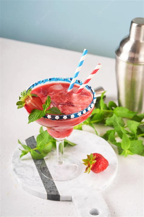 Premium Photo Patriotic Cocktail 4th July Glass Margarita Cocktail