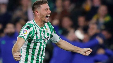 Real Betis Joaquín Una Leyenda De La Liga Sin Fecha De Caducidad 38 Años Y Dos Décadas En Primera