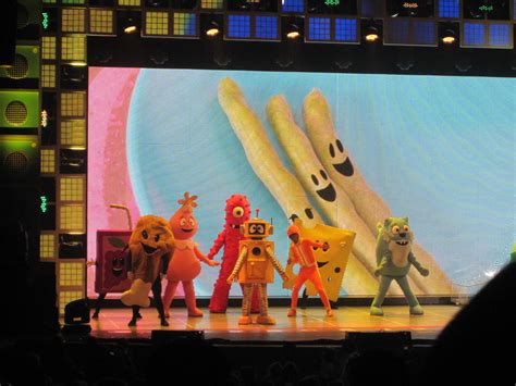 Our Family Blog: Yo Gabba Gabba