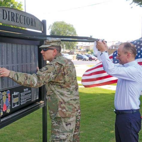 Ripon College staff pitch in to revamp veterans’ display in downtown ...