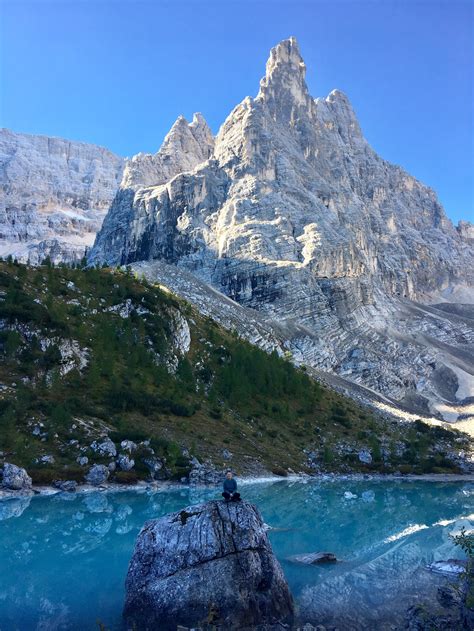 The Stunning Day Hike to Lago di Sorapis in Northern Italy