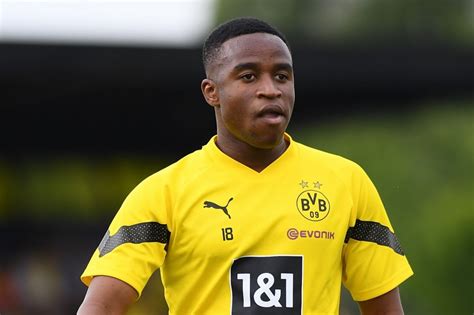 Berater Best Tigt Wechselabsichten Von Moukoko Vorw Rfe An Den Bvb