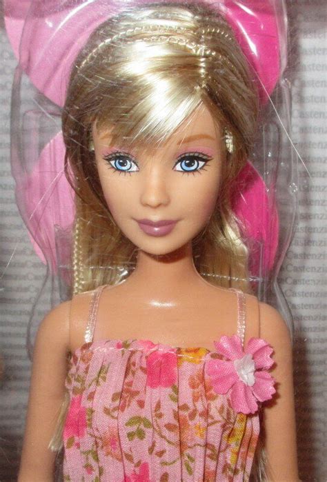 Nrfb Barbie Mattel Fashion Fever Modern Trends Floral Ruffle Nrfb