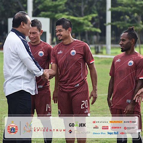 Persija Jakarta On Twitter Disela Sela Official Training Jelang Laga