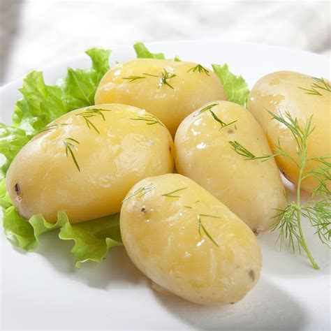 Can You Eat Undercooked Potatoes No It Can Make You Sick Foodiosity