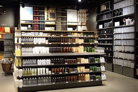 Muji Slips Into Red After Cruel Summer In Us And Europe Nikkei Asia