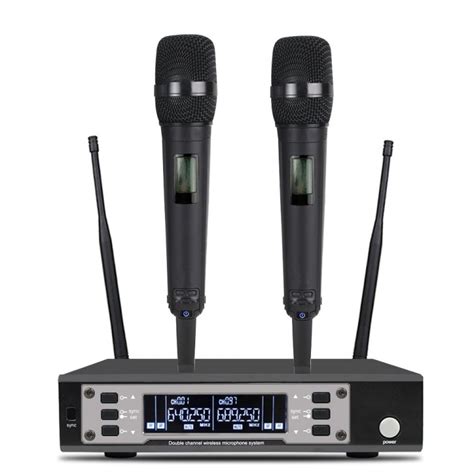 TZT EW135G4 SKM9000 Double Channel Wireless Microphone System Stage UHF