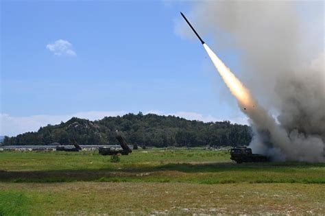 东部战区位台岛周边开展规模空前的实战化联合演训 新闻频道 中山网