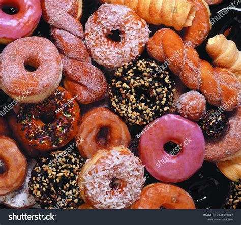 7459 Donut Pile Images Stock Photos And Vectors Shutterstock