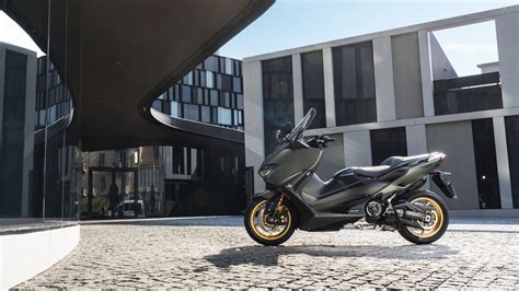 Motorrad Vergleich Yamaha Tmax Tech Max Vs Honda Forza