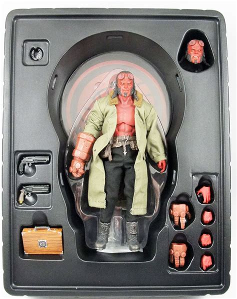 Hellboy 2019 Mezco One12 Collective Figure Hellboy