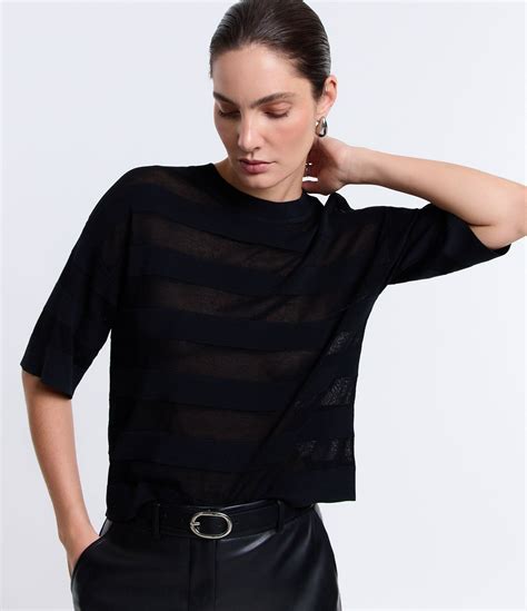 Blusa em Viscose Padronagem Listrada e Transparências Preto