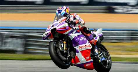 Motogp Le Grand Prix De Tha Lande Jorge Martin S Impose Devant