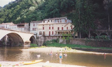 In The River People In The River Viaur Lagu Pie France Flickr