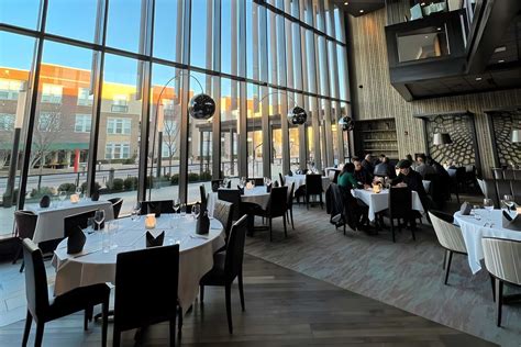 14 Best Restaurants In Carmel In