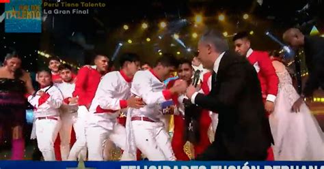 “perú Tiene Talento” Fusión Peruana Alza La Copa Tras Ganar La Final Del Reality De Latina