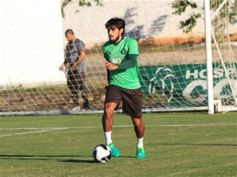 Pachequinho Faz Mist Rio Escala O Do Coritiba Para O Atletiba Da