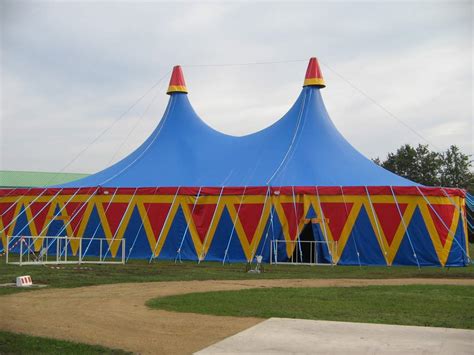 Location Et Installation De Chapiteau De Cirque Nouvelle Compagnie Santus