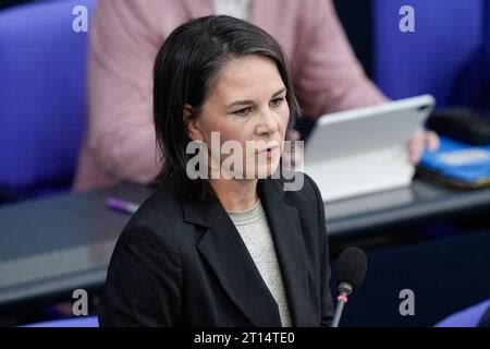 Deutscher Bundestag Plenarsitzung Aussenministerin Annalena