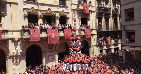 Valls Estrena El Pot Dels Castells De Gamma Extra En El Millor Sant