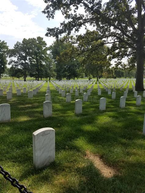 Headstones At Military Cemetery Stock Photo - Image of graves, marines: 9647002