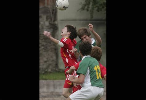 Fútbol Verbo Divino vs Alonso de Ercilla Emol Fotos